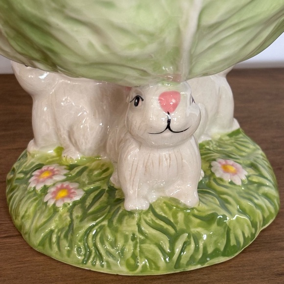 Easter Cabbage and Bunny Pedestal Bowl - Picture 3 of 7